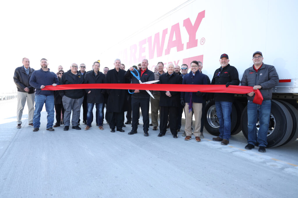 Fareway Ribbon Cutting